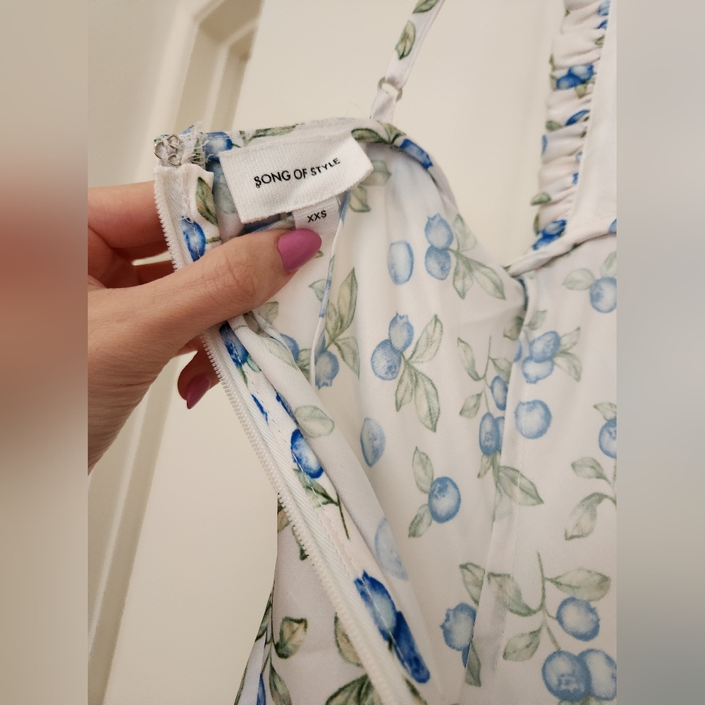 Song of style - Essie midi dress - Picture 9 of 11